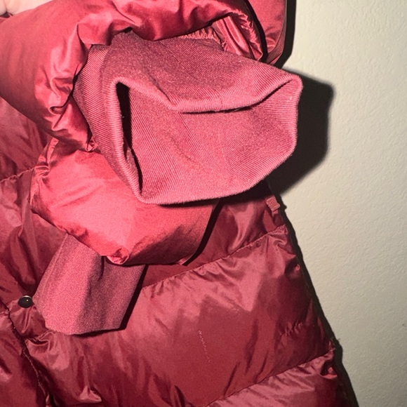 Athleta Lofty Down Coat Jacket Hooded Maroon Burgundy Puffy Jacket Size Small - Picture 6 of 15